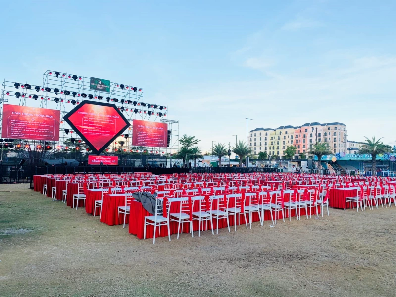 Tổ chức và cho thuê các thiết bị sự kiện