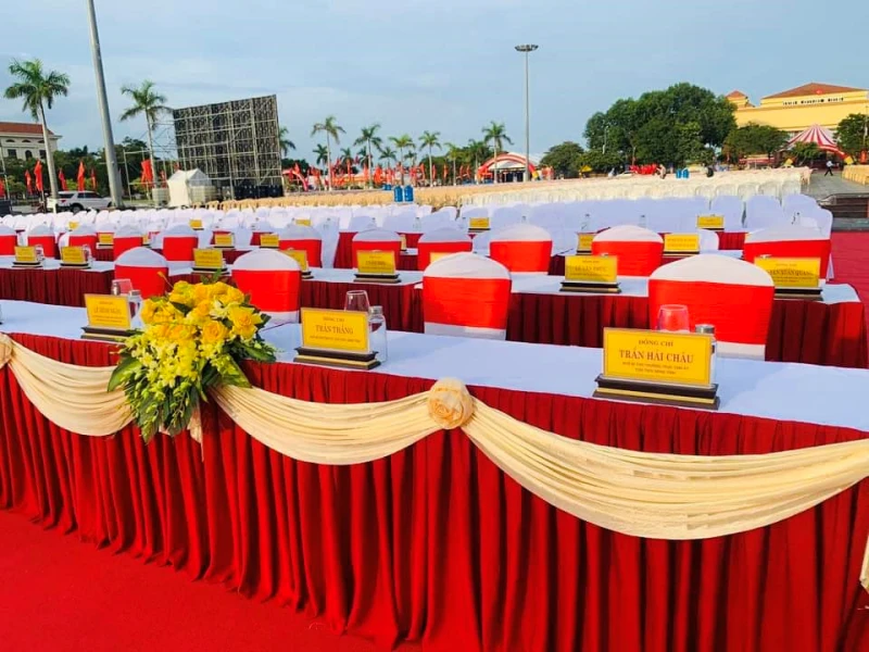 Chương trình nghệ thuật kỷ niệm 20 năm thành lập thành phố và 70 năm giải phóng Đồng Hới.